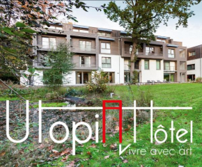Utopia Hotel, Mons